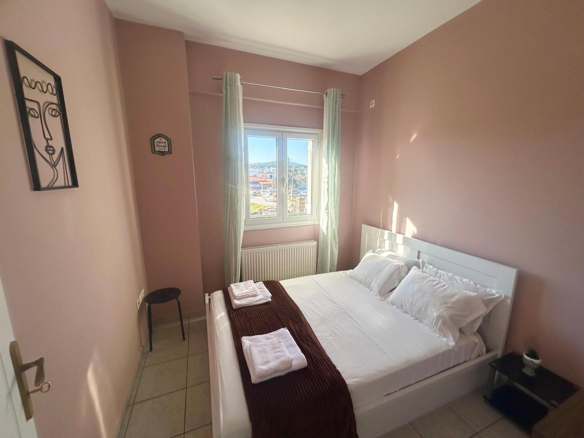 Aktis Apartment Near Airport Artemida  Bagian luar foto