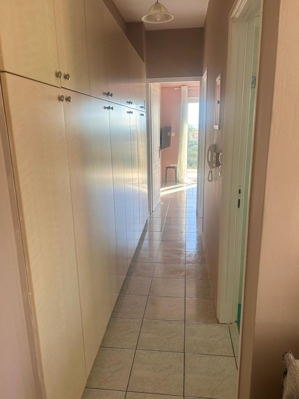 Aktis Apartment Near Airport Artemida  Bagian luar foto